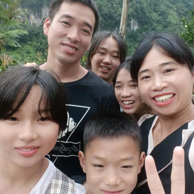 每天累死又累活，只为更好的生活。