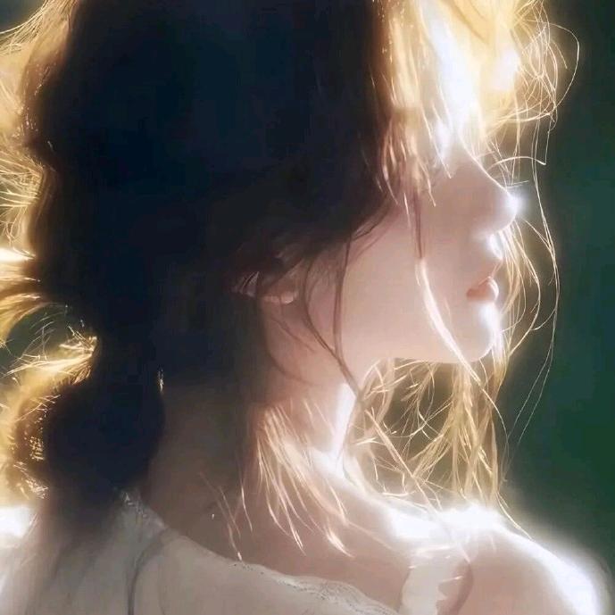 阿芙（互关涨粉）