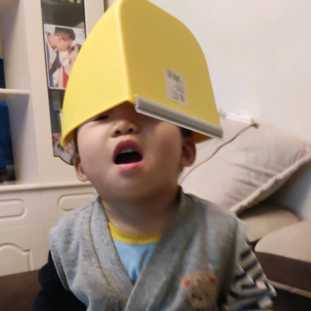 卖面包的哈基蜂