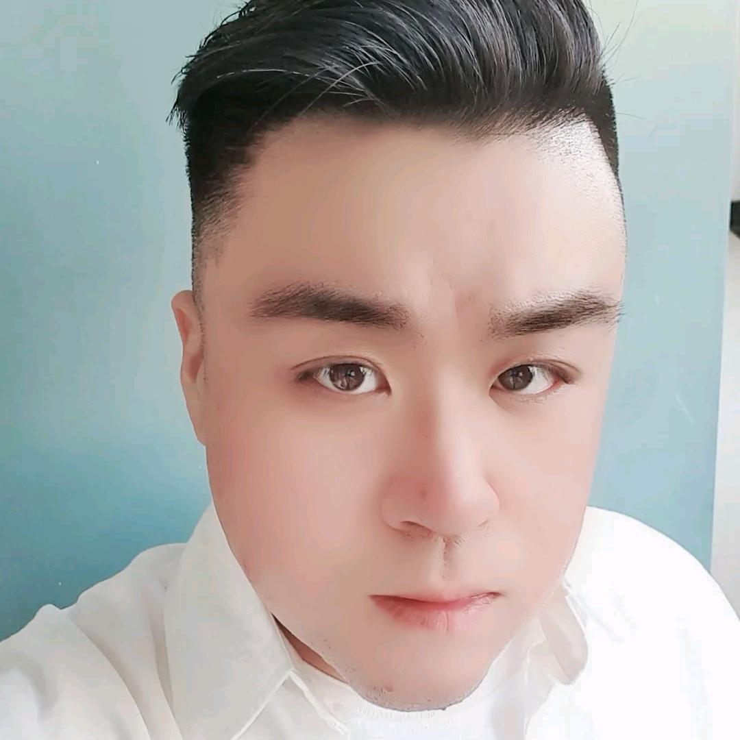 .越.