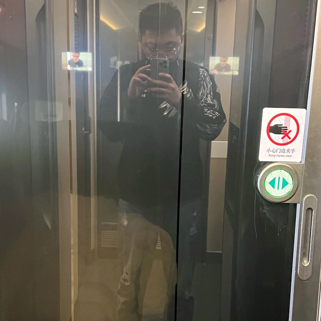 🌊今天不吃饱