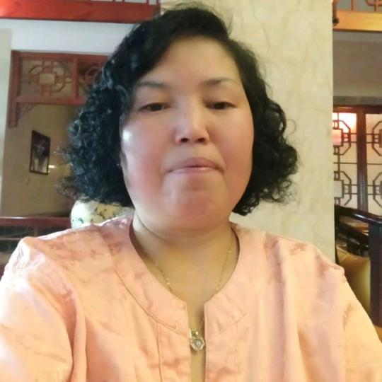 晓宁妈妈压辣条