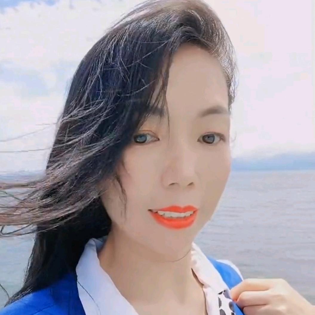 通城姑娘，歪咪移动零食铺