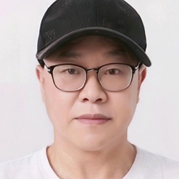 QQ我就向松树一样挺
