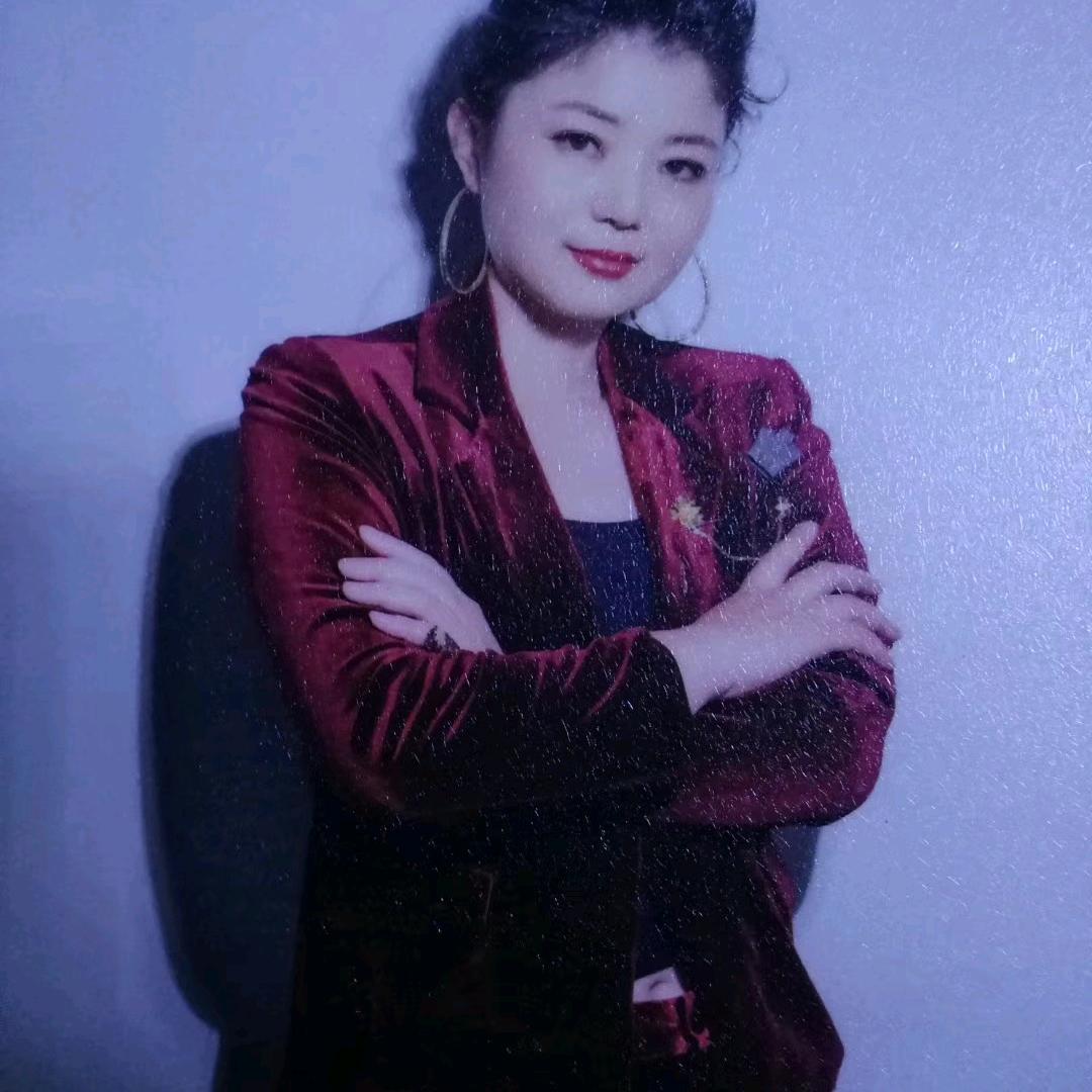 秋水依人
