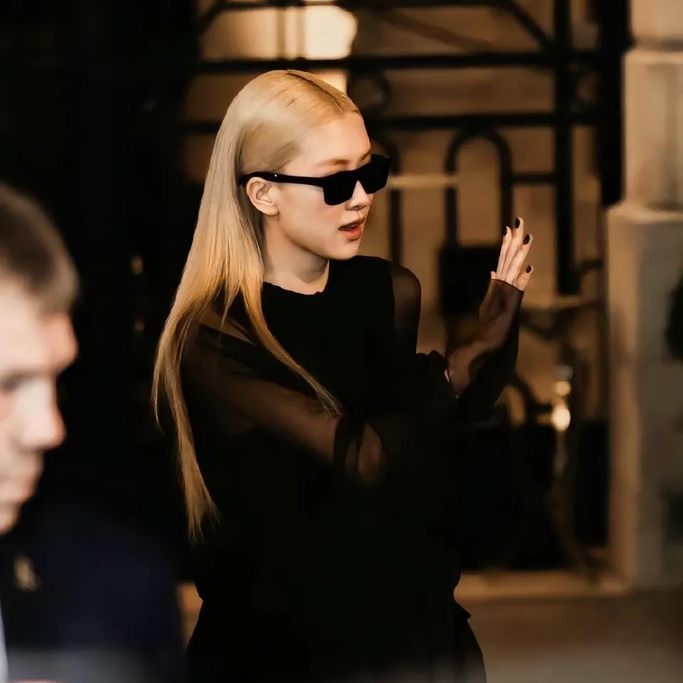 巴黎梅花💖💫