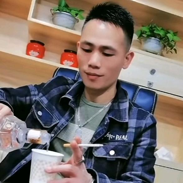 冰方优品服饰《海哥》