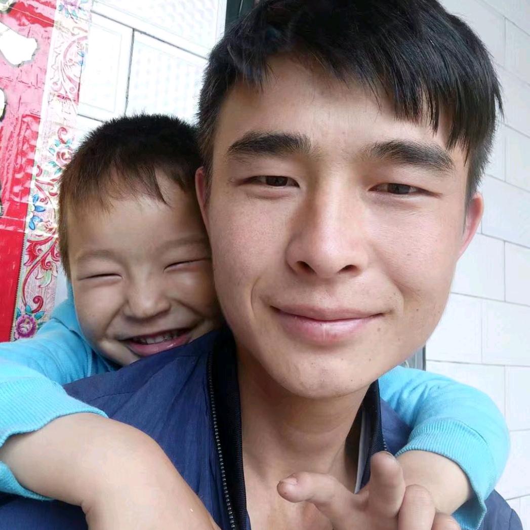 李～辉