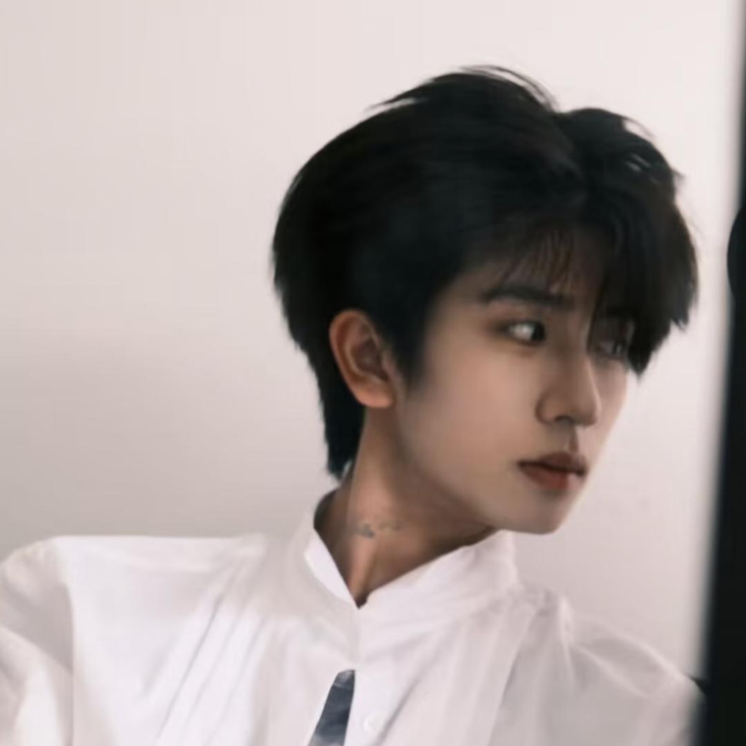 兴仁星首脑发型设计●海棠✔