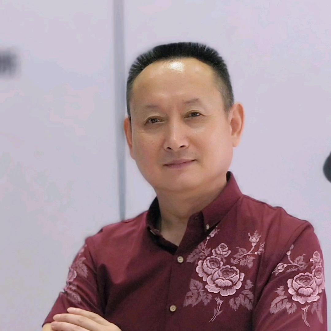 华仔（曳舞）