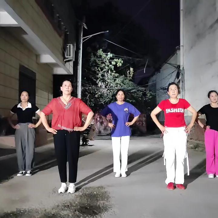 霞姐《以舞会友》