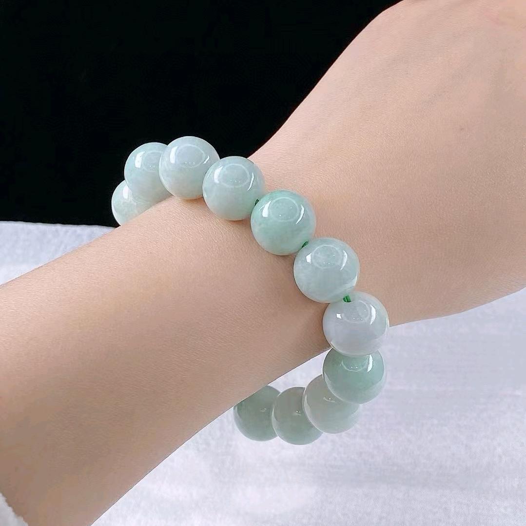 人养玉三年，玉养人一生🌹🌹