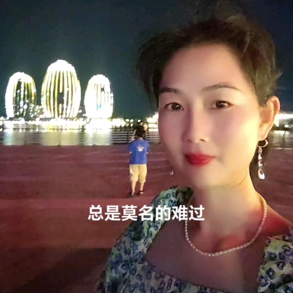 小连妞