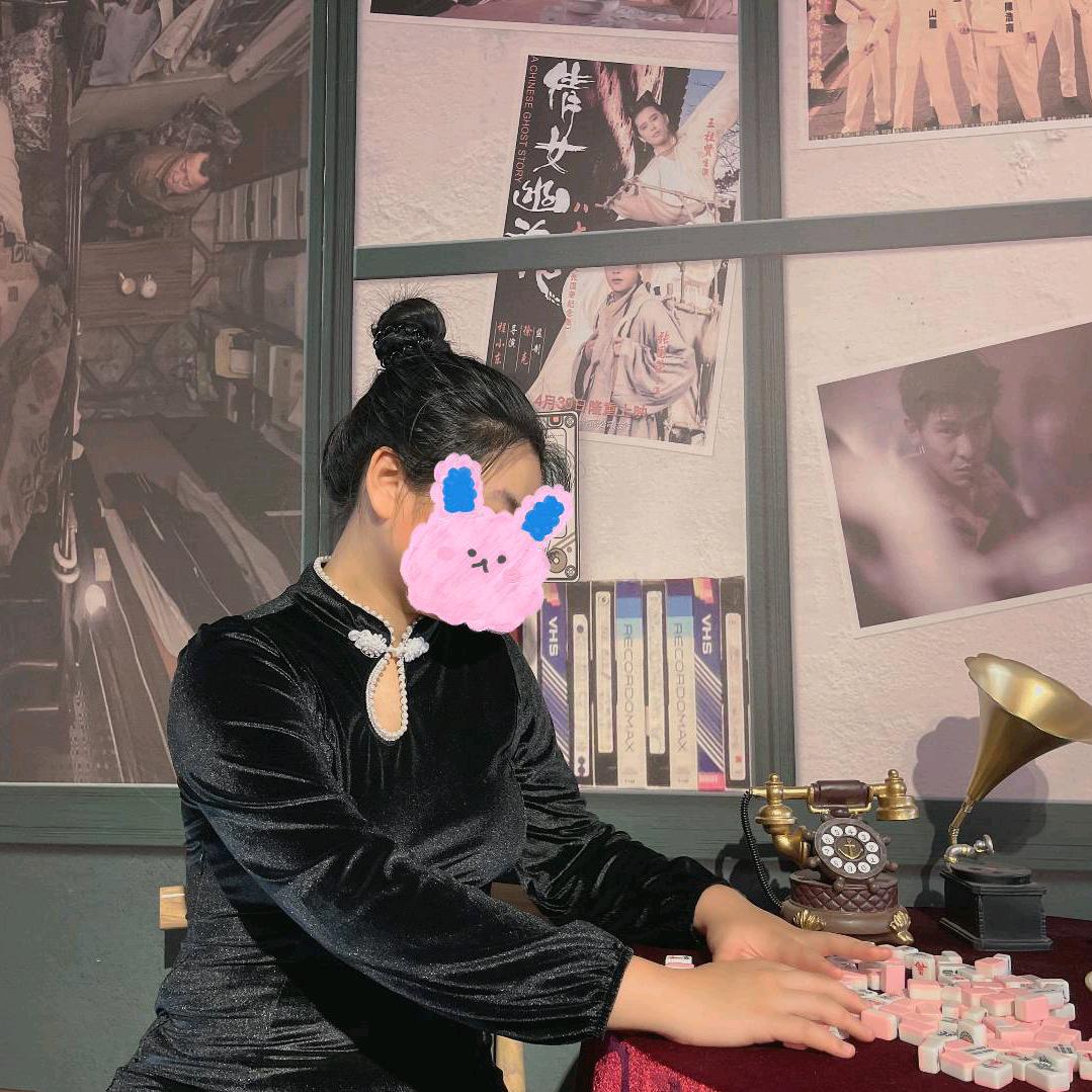 鬼鬼想吃奶酪包💌(接单中…|不开心版)