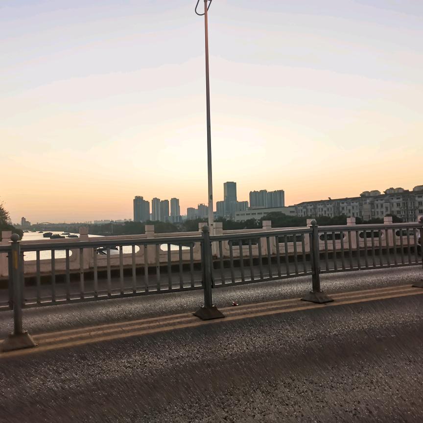 十 三