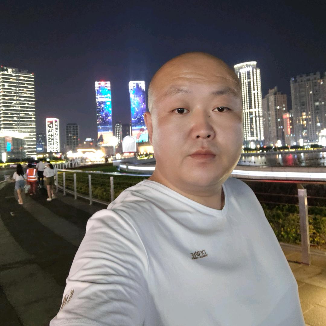 会烤串的卡车司机