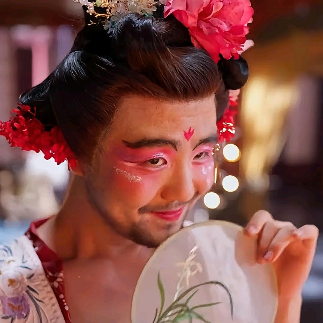 👨‍👩‍👧‍👦朱朱侠