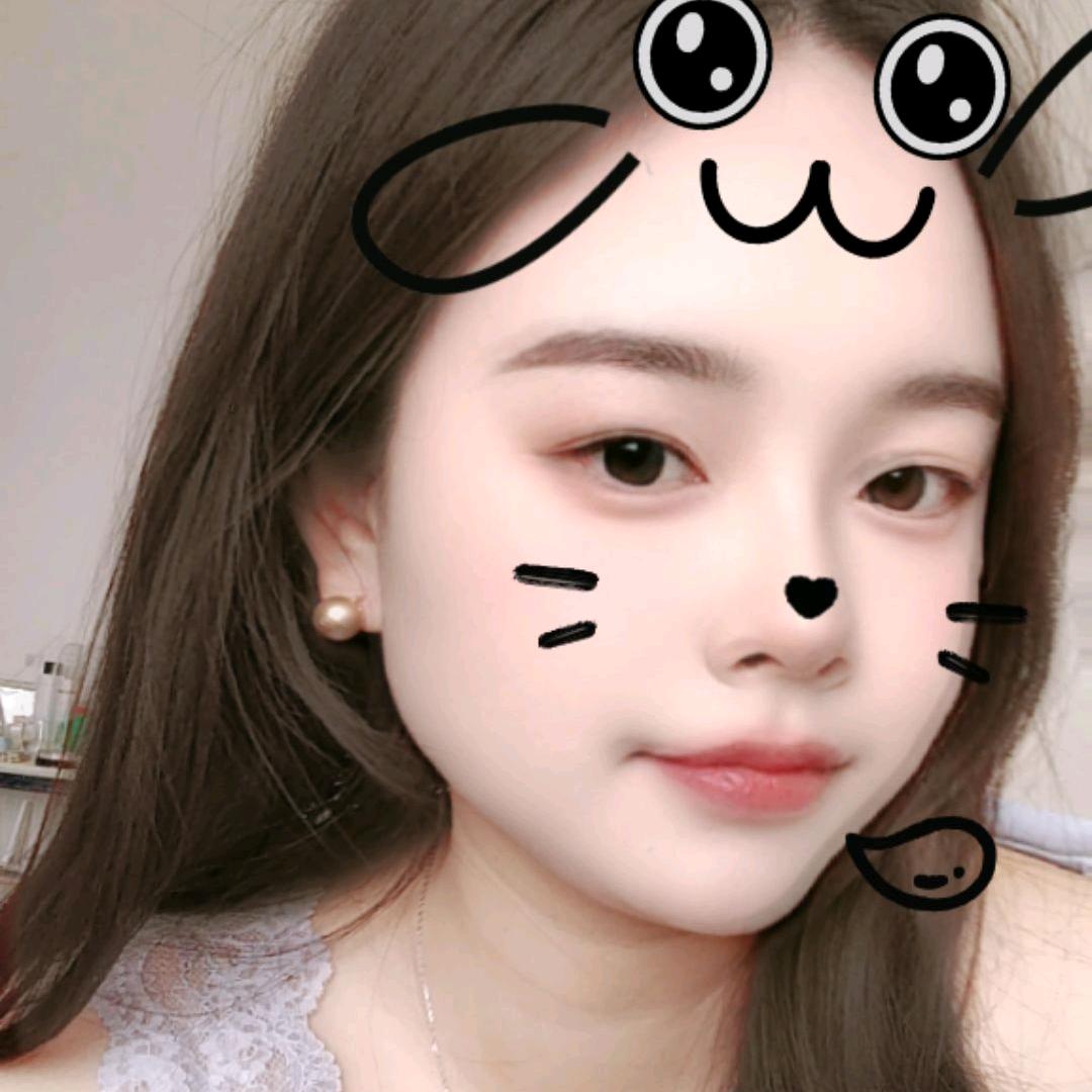 月亮(´•ω•`๑)