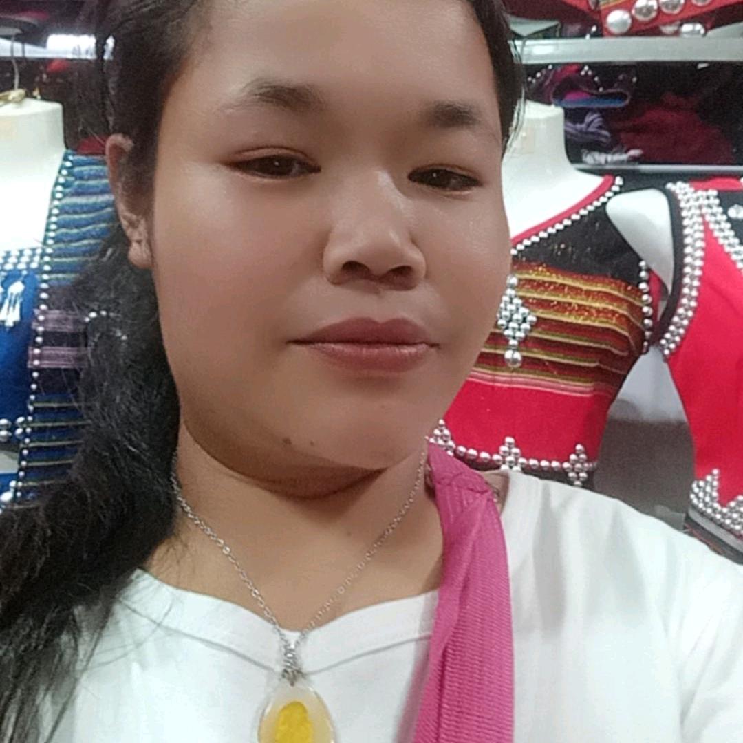 小三妹一个人好孤独∵忘掉的眼泪别问我是谁