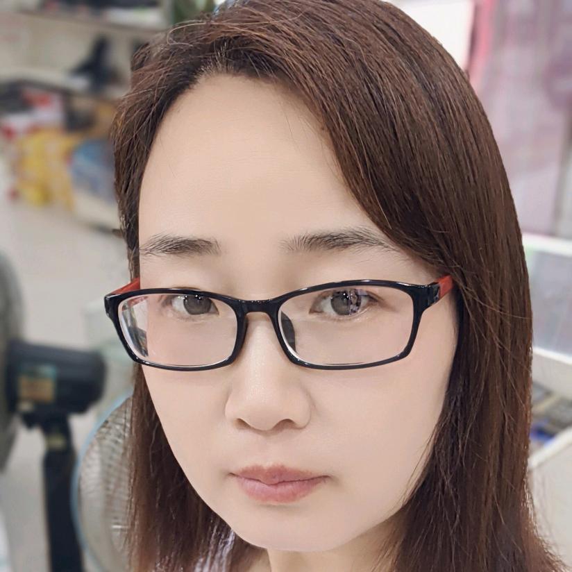 荥阳小海鸽鞋店