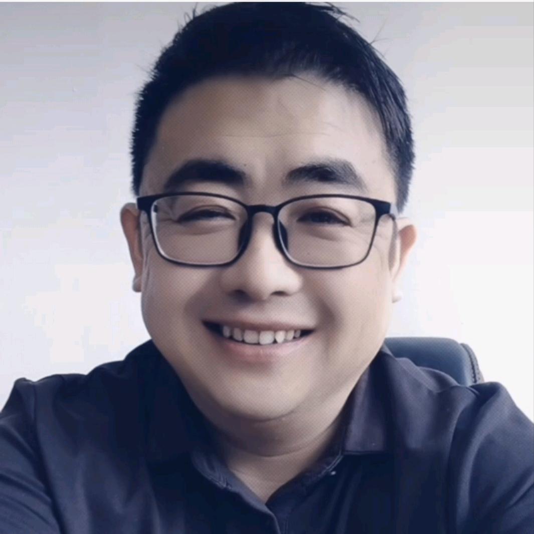 开屏小馬哥