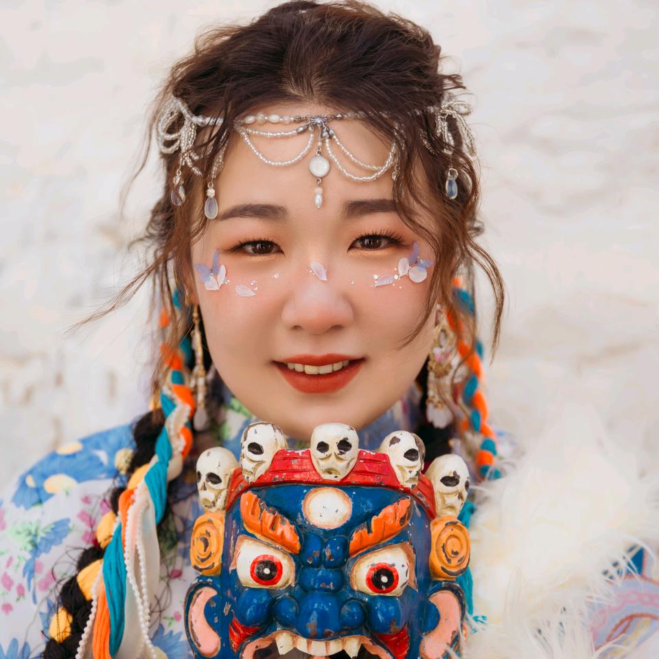 平凡的草莓小姐姐