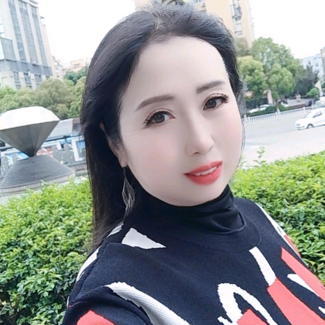 万姐，(爱唱歌，早上，9.30开播)