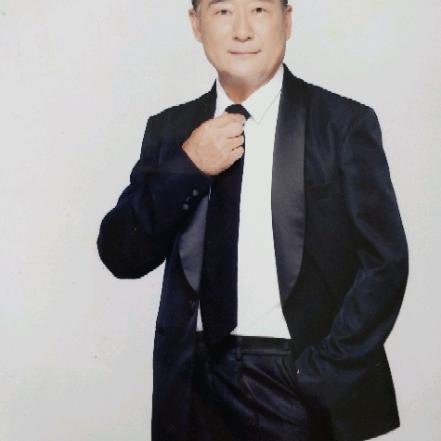 商圣书画苑兆利书法工作室