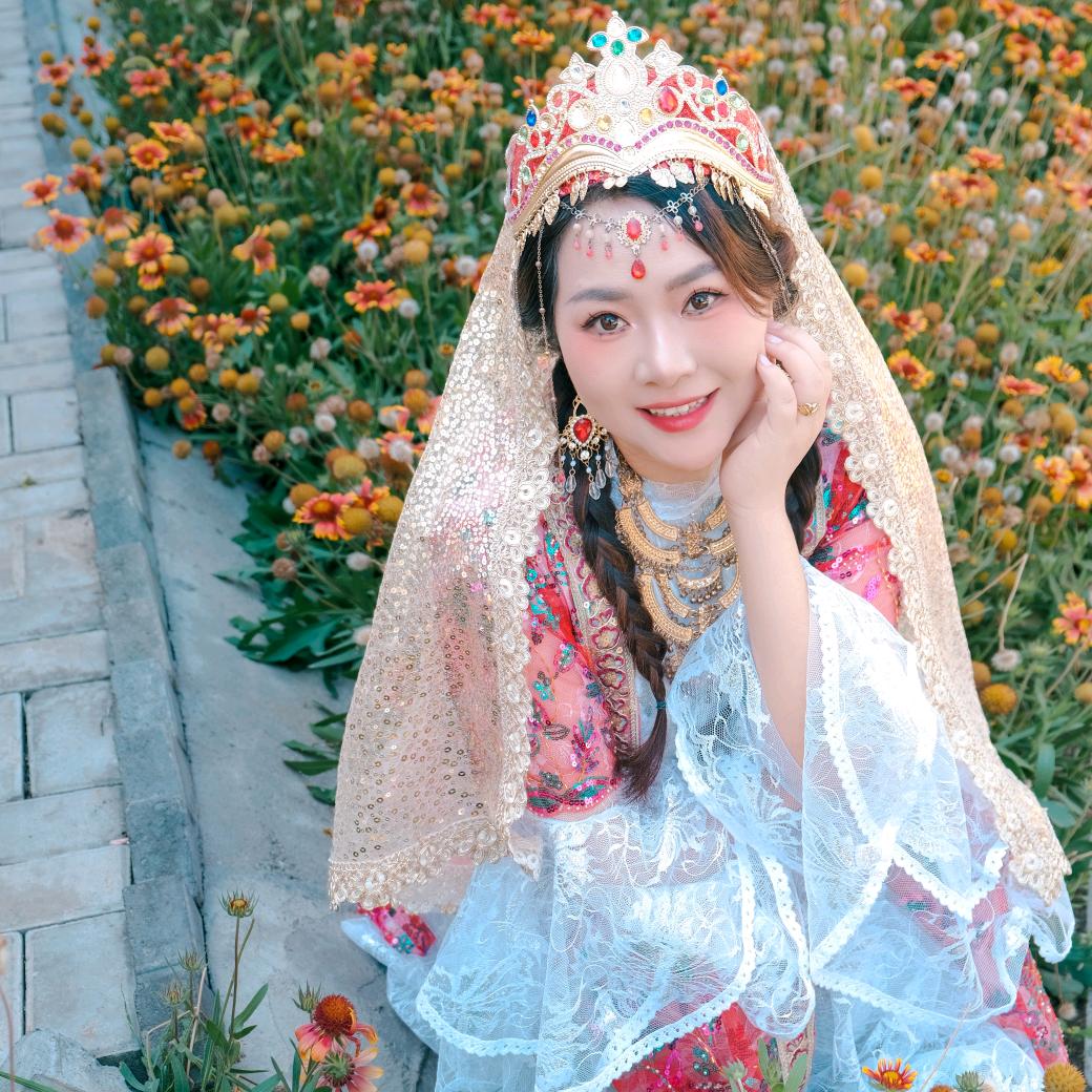 小梅子.