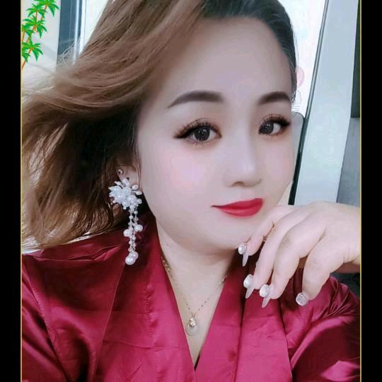 👑女王👑
