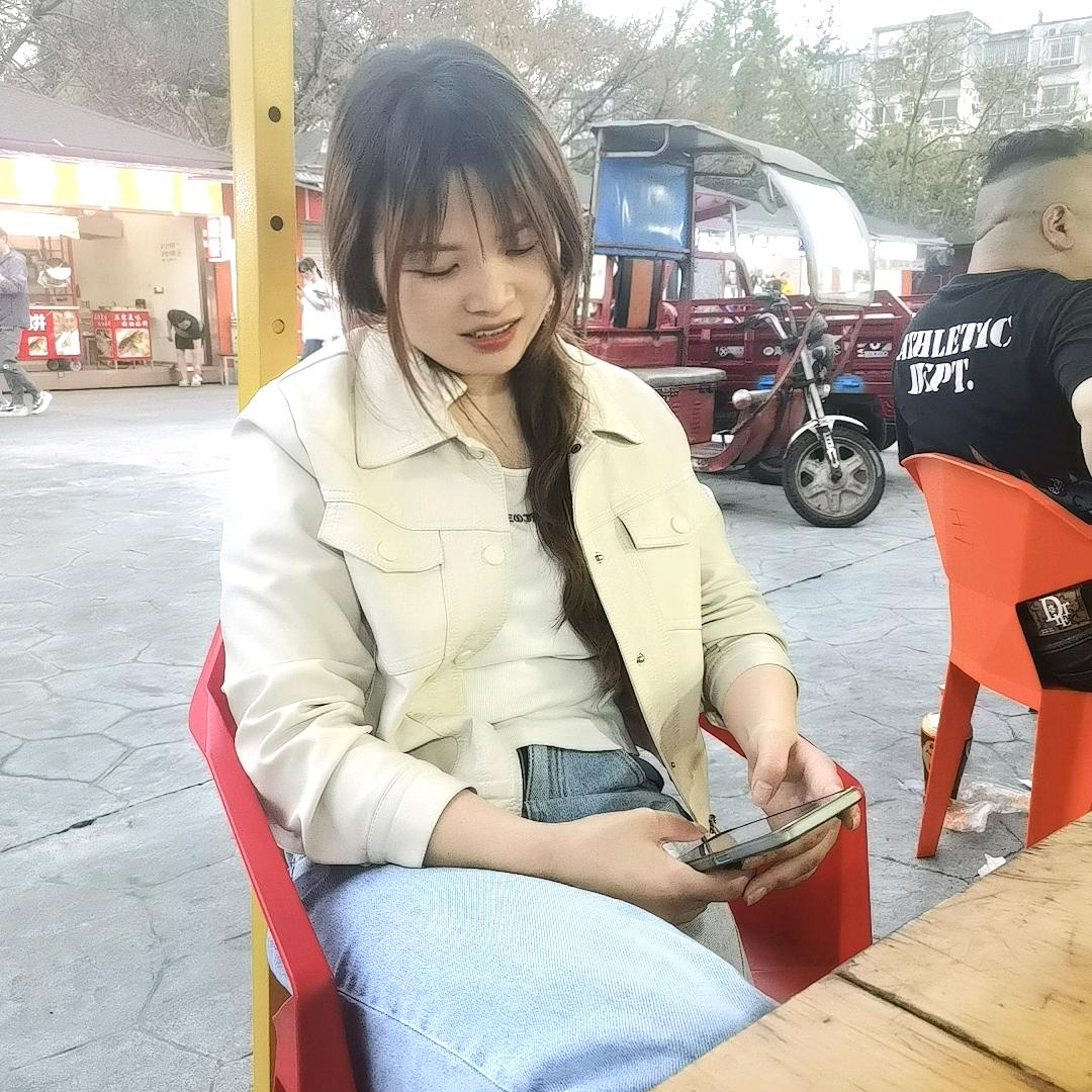 是灰灰呀