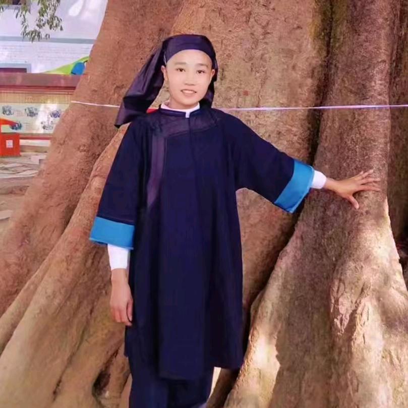 布依专业各种服装