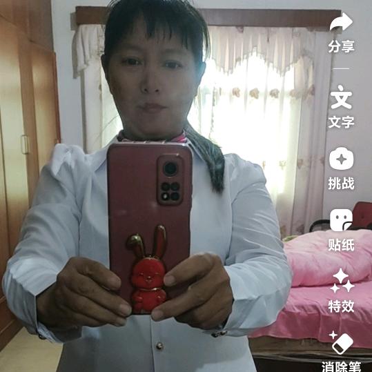 阳光明媚jyl舞者