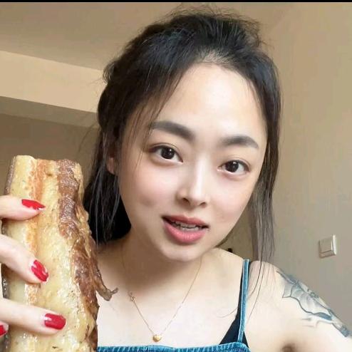盼盼爱美食