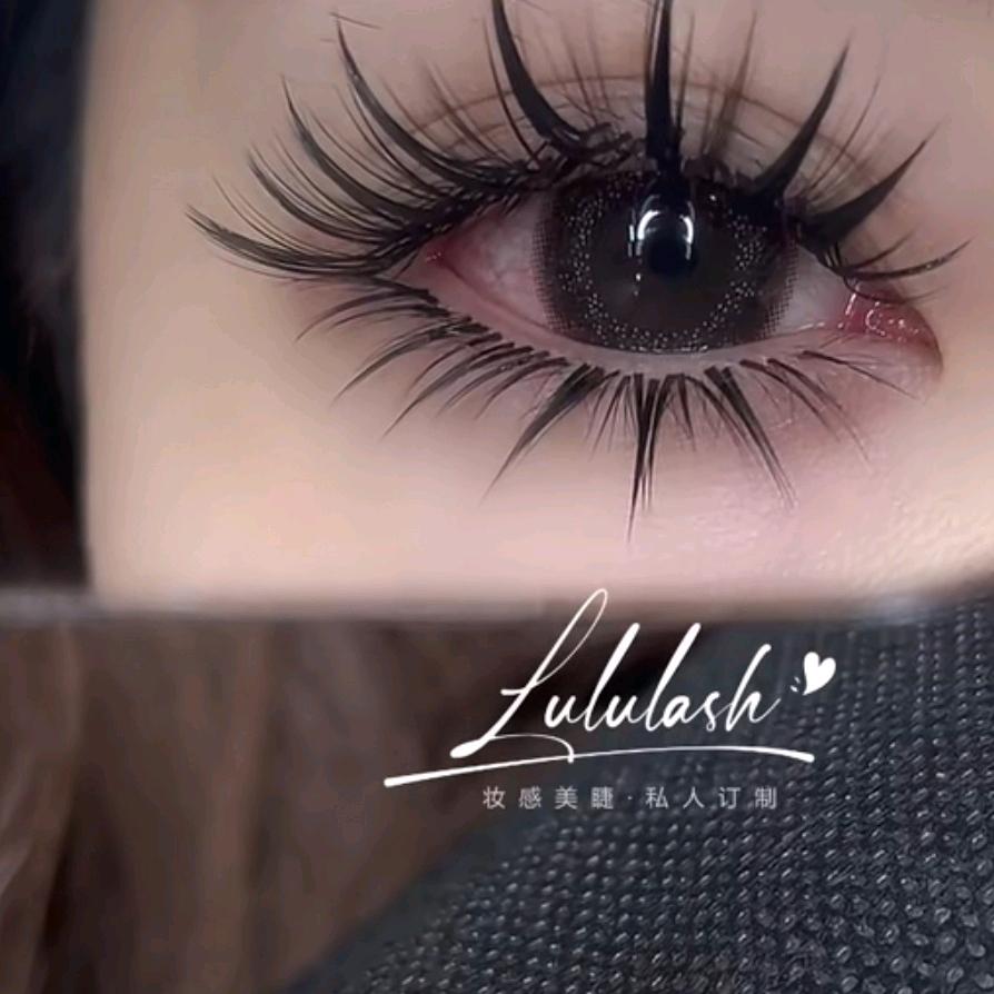 周周美睫工作室