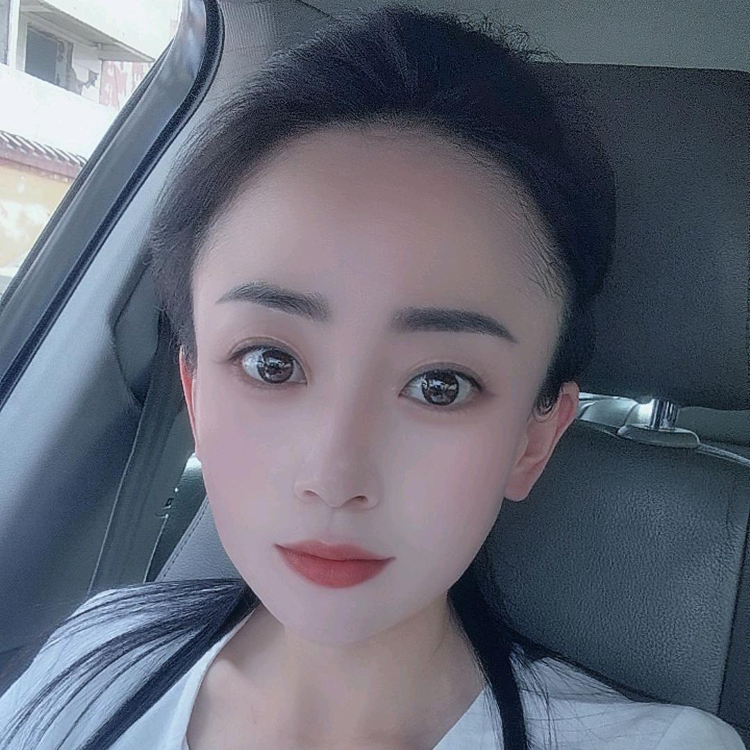 小薇吖