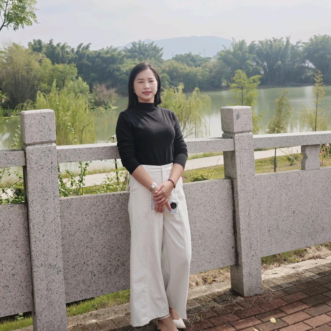 贺州鸿泰房地产谢姐说房