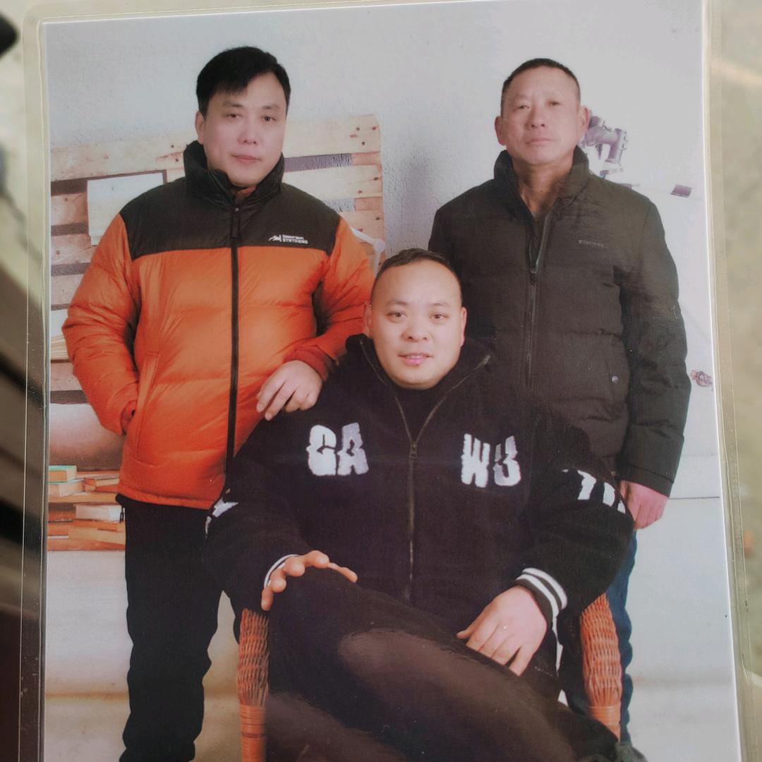 做男人就是累。