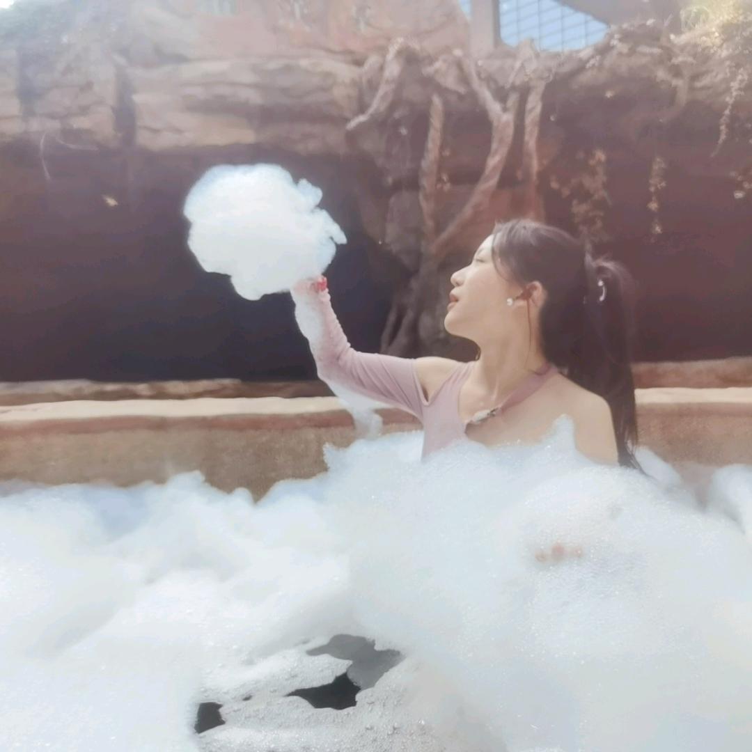 多次拒绝吴彦祖