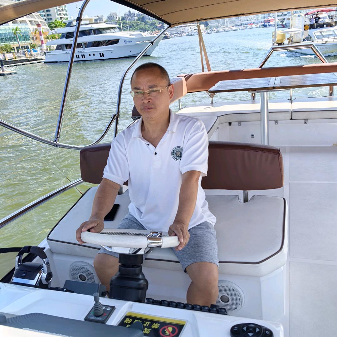 三亚老林带你出海旅行社推出五天四晚三亚游
