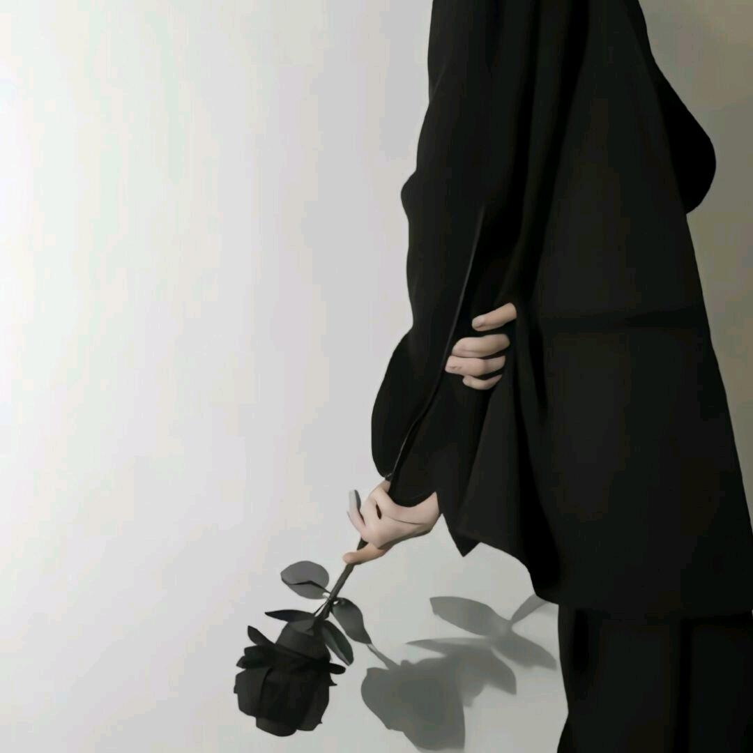 ꧁时倾九千七꧂