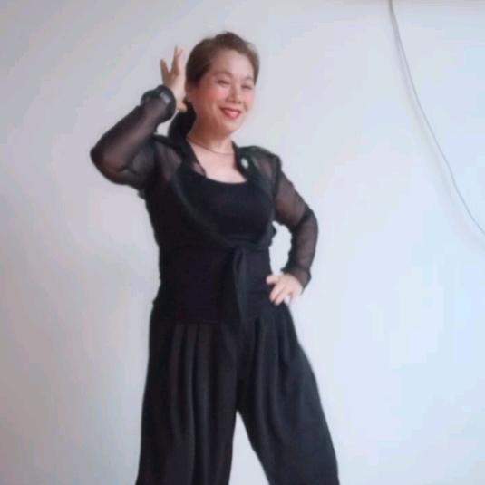爱锻炼的农村大姐