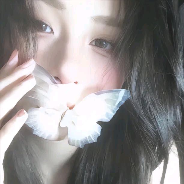 草莓啵啵