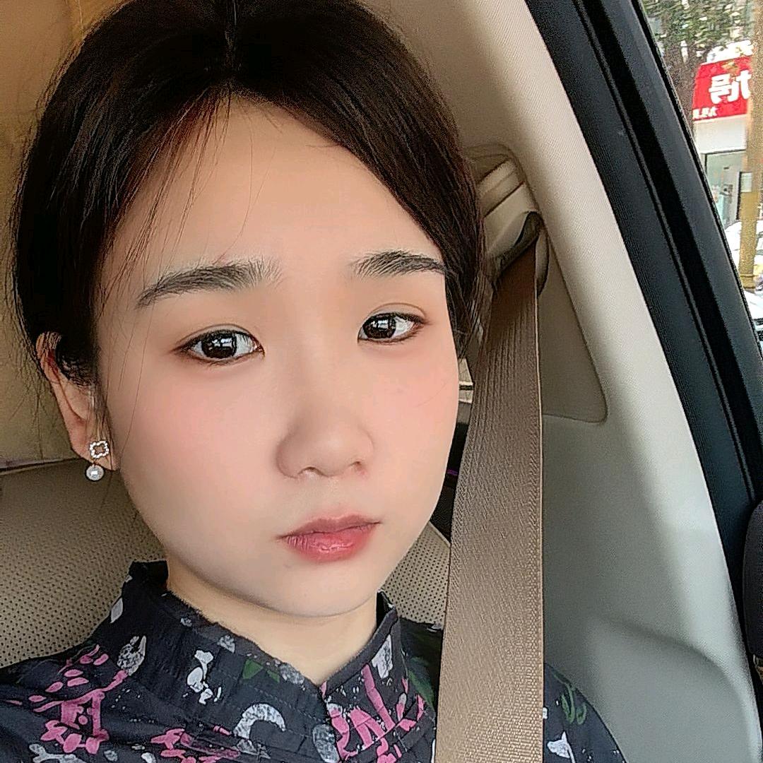 柒柒