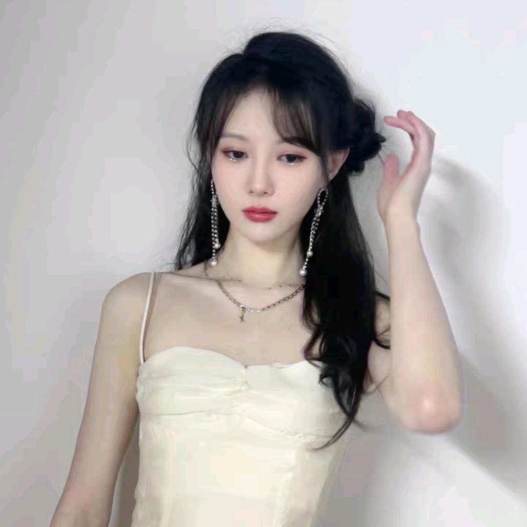 杨玲玲