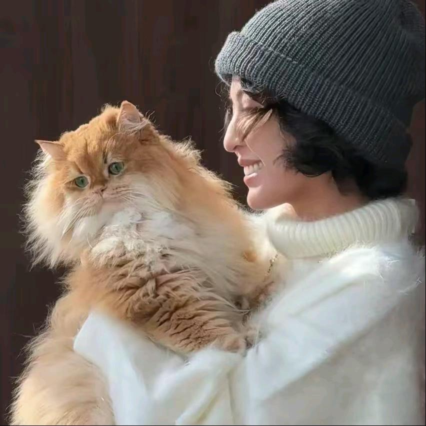 华吉言（穿搭甄选）