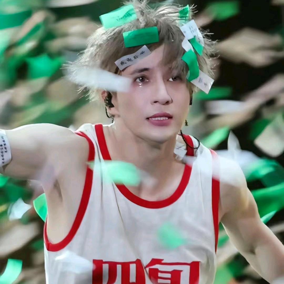 天庭饱满的学霸