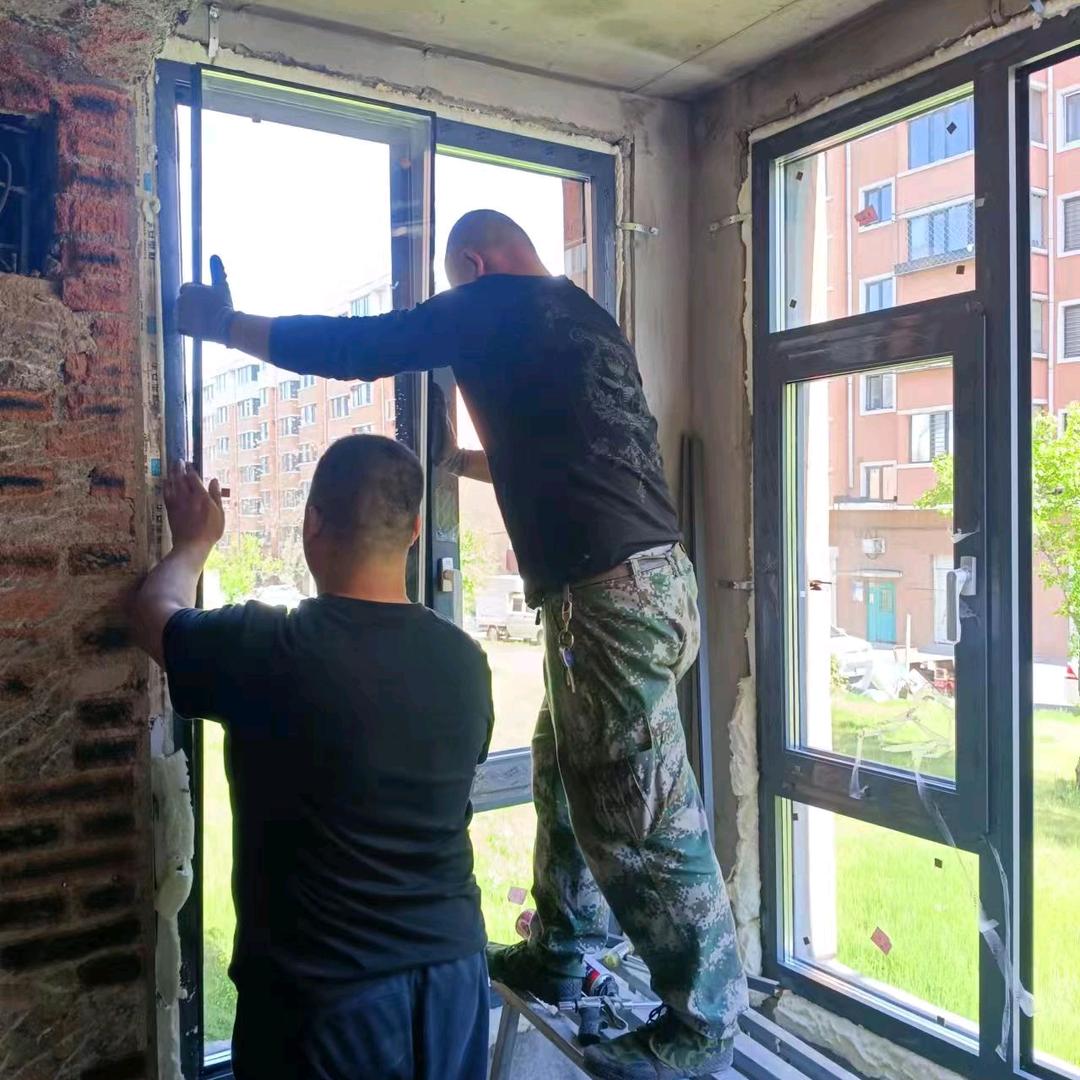 鹤岗门窗定制安装