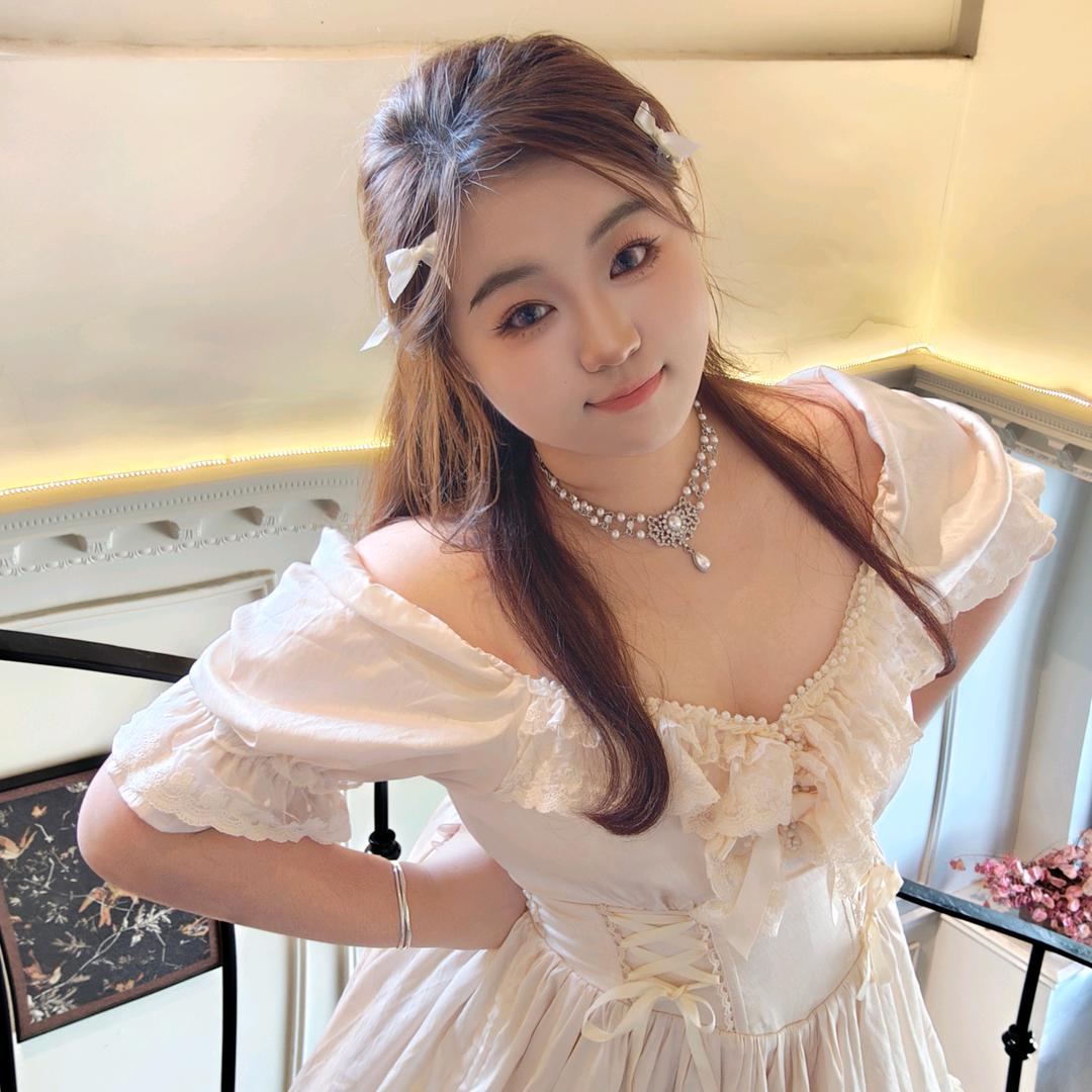 李小瑶