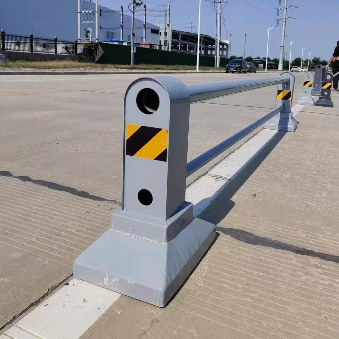 机非隔离护栏、道路护栏、现货